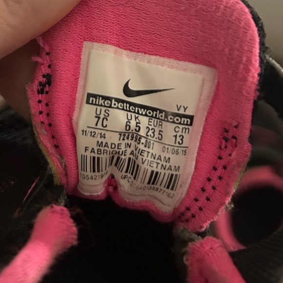 Kids Nike Sneakers - Picture 5 of 5